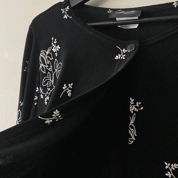 Marallis Collection Black White Embossed Floral Pattern One Button Cardigan - Picture 9 of 14